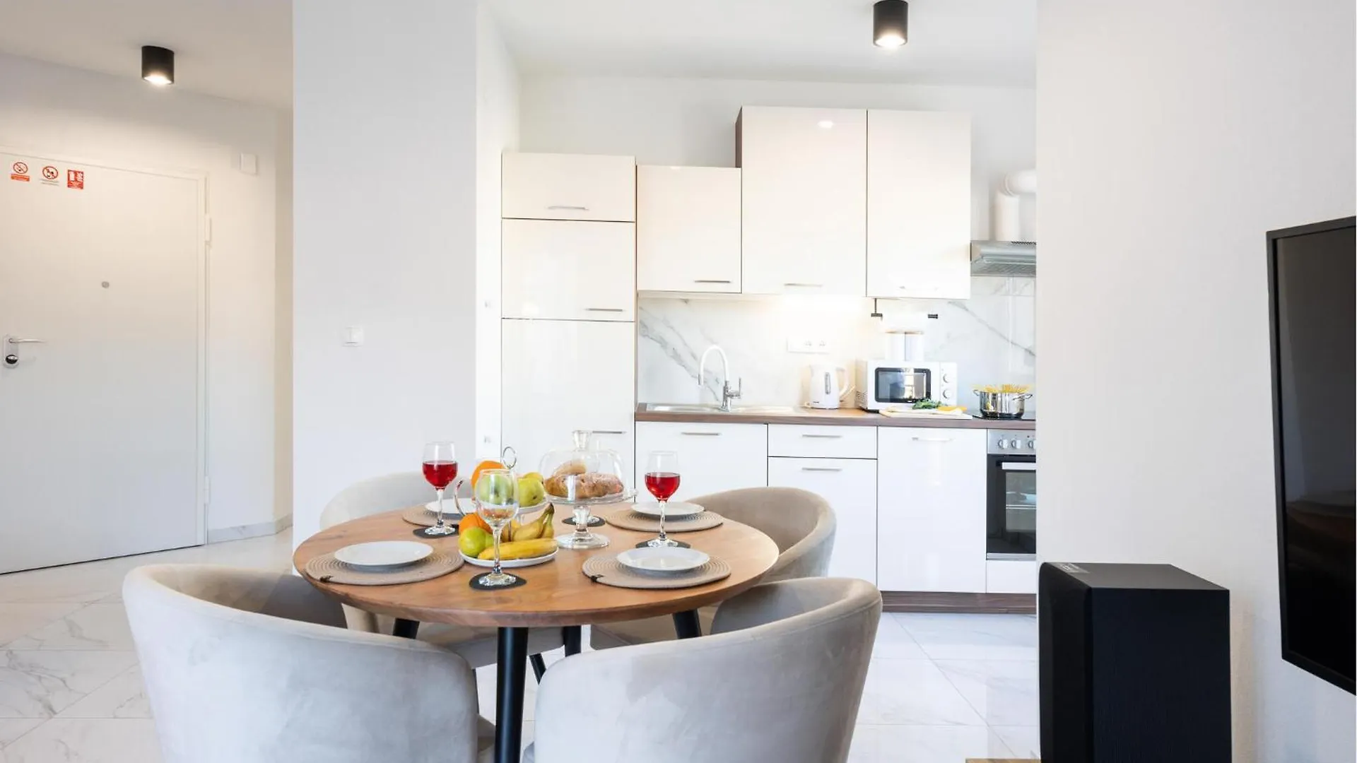 1 Bedroom Amazing Apartment In Trogir